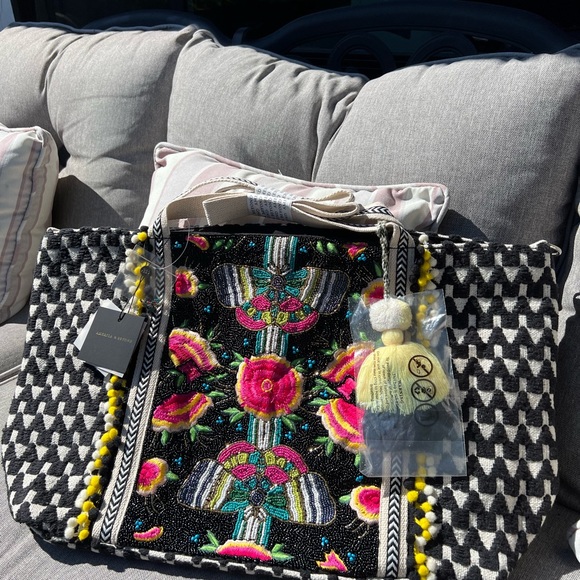 America & Beyond Midnight Butterflies Tote Plus 🖤🦋 - Picture 5 of 12